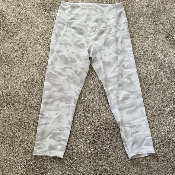 Evolution and Creation Gray & White Cropped Leggings Pockets M - Picture 1 of 5